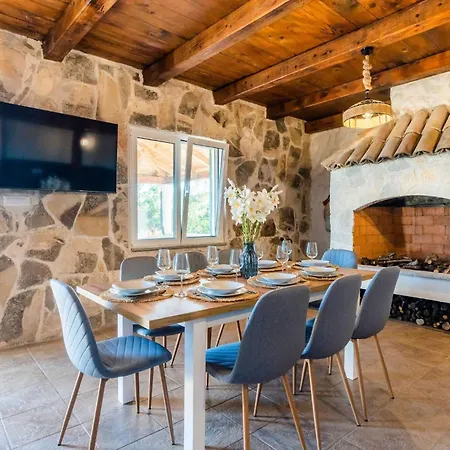My Dalmatia - Authentic Storia With Private Heated Pool Semesterbostad