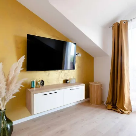 My Dalmatia - Authentic Storia With Private Heated Pool Semesterbostad *