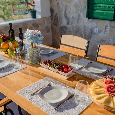 My Dalmatia - Authentic Storia With Private Heated Pool * Velika Cista (Sibenik-Knin)
