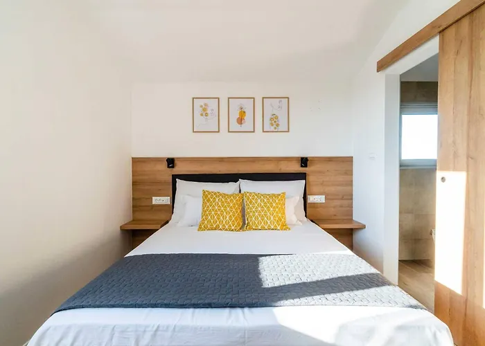 Vakantiehuis My Dalmatia - Authentic Storia With Private Heated Pool Velika Cista (Sibenik-Knin)