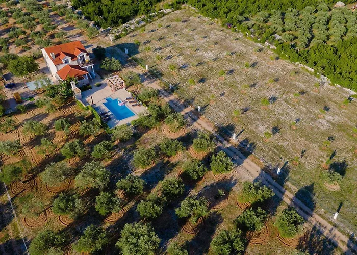 My Dalmatia - Authentic Storia With Private Heated Pool Vakantiehuis Velika Cista (Sibenik-Knin)